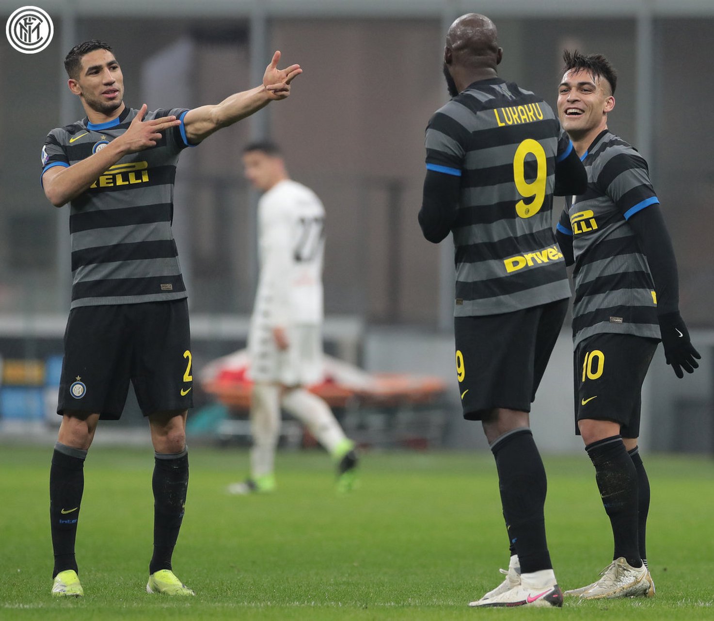 PG游戏官网登录入口-关于瑞士逆转尤文，阿什拉夫关键制胜的信息